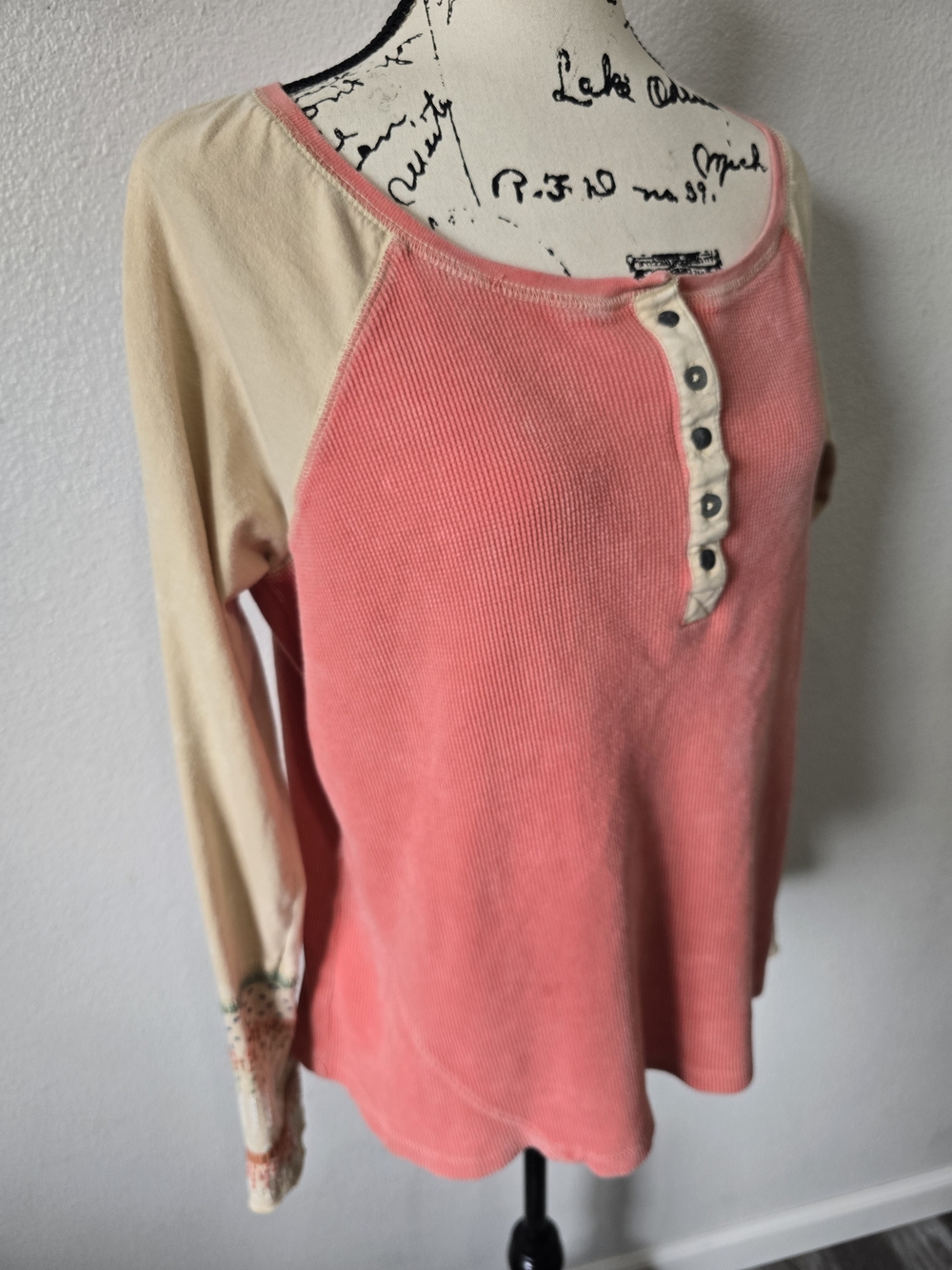 Sundance Henley Embroidered Sleeve Waffle Knit Thermal Top Size Large - Picture 5 of 11
